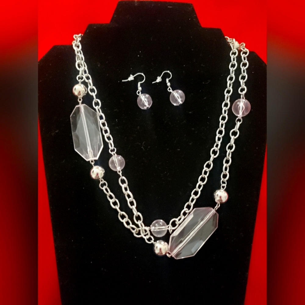 Long necklace